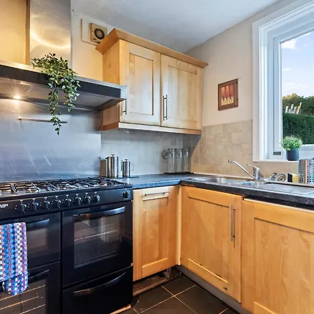 Holiday home Wood Fire And Parking Large 4-bed House *