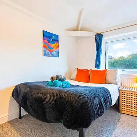 Holiday home Wood Fire And Parking Large 4-bed House