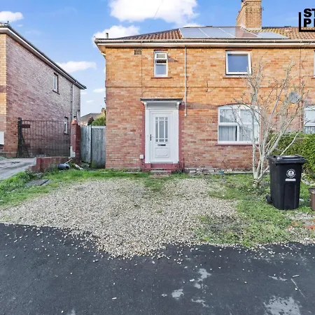 Group Spacious In Bs4, Sleeps 7 度假居 *